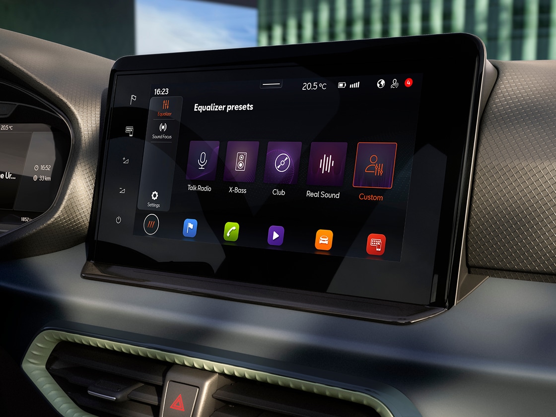SEAT Arona trend plus pack, featuring the seat premium sound equalizer navi system SEAT Arona trend plus pack, featuring the seat premium sound equalizer navi system