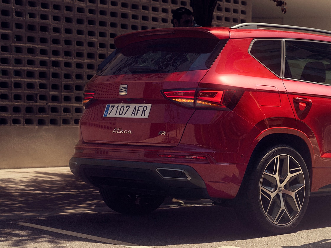 adaptive cruise control predictive in the seat ateca that combines with navi to offer enhanced safety.