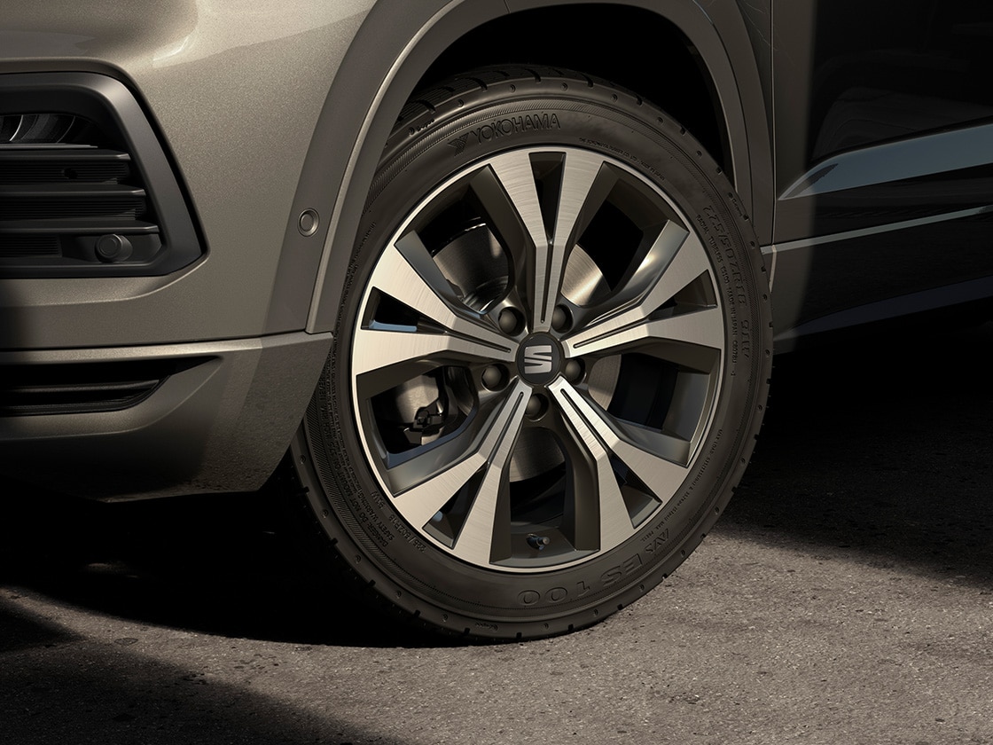 performance nuclear grey 18-inch machined alloy wheels for seat ateca