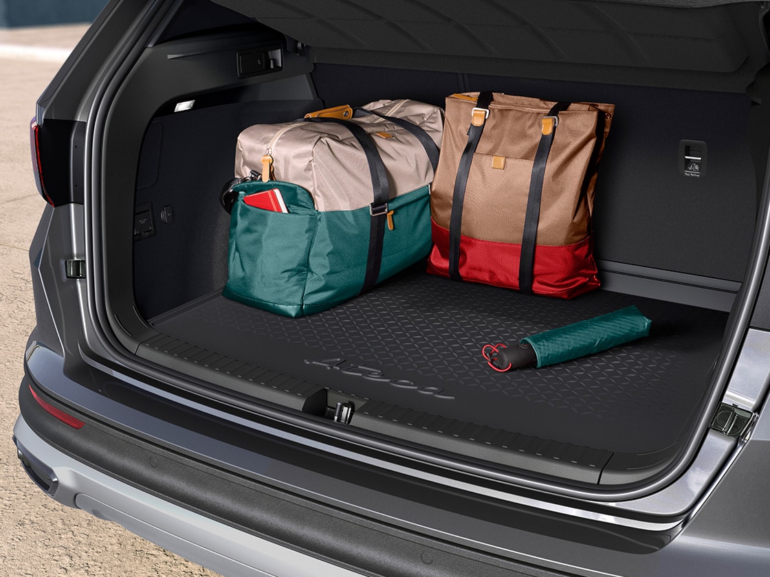 view of the protective boot tray added to the SEAT Ateca.