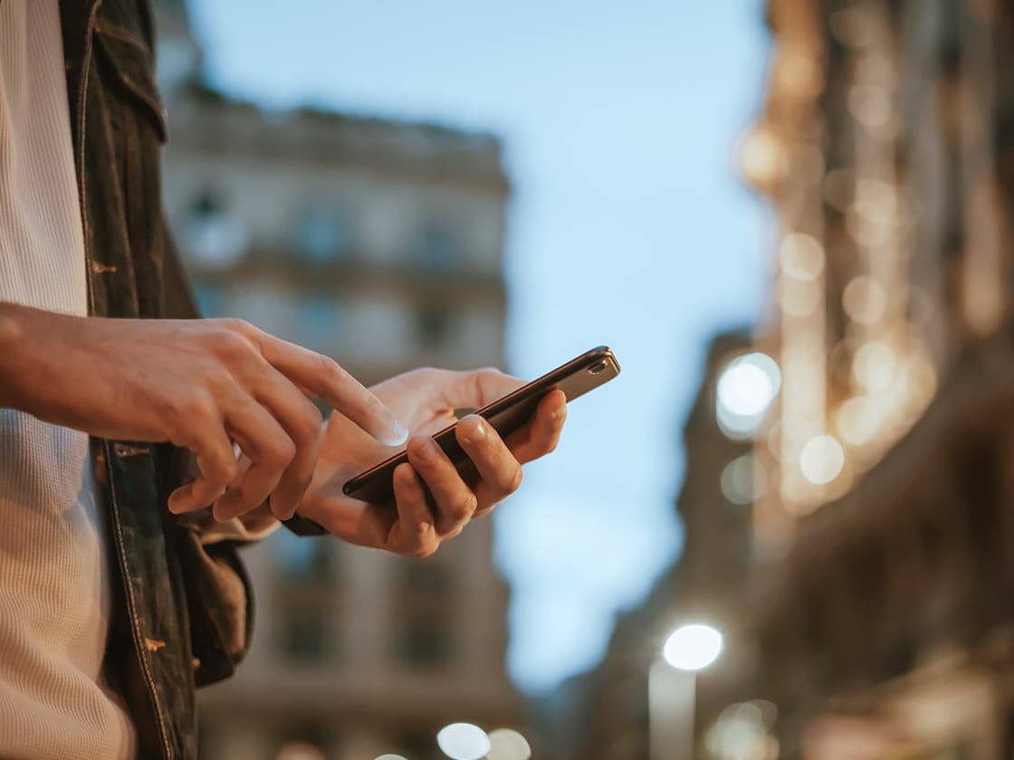 seat connect includes remote features like lock and unlock the car, set the temperature, etc. with your smartophone.