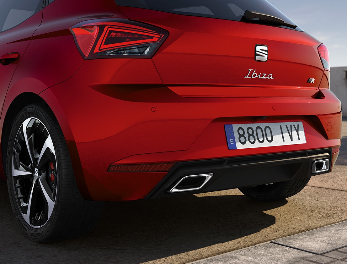 New SEAT IBIZA FR 2022 Facelift - DRIVING, exterior & interior 