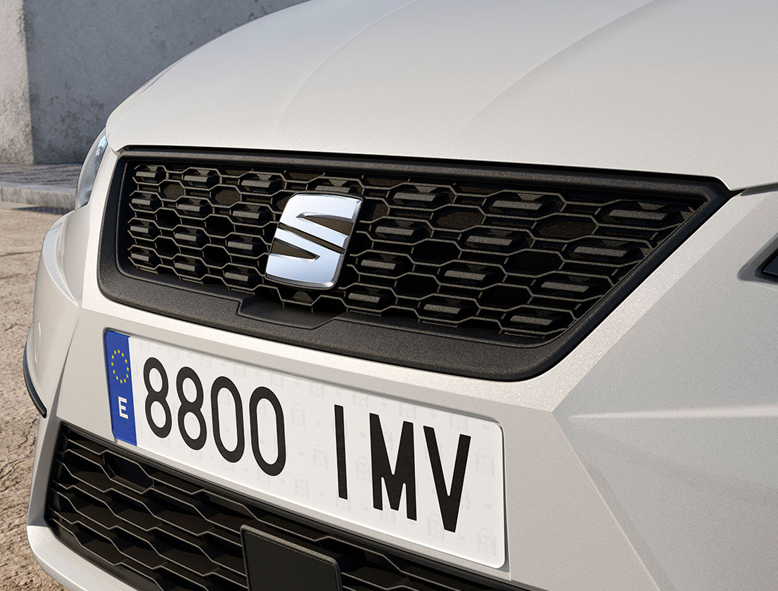 seat ibiza reference colour candy white front grille