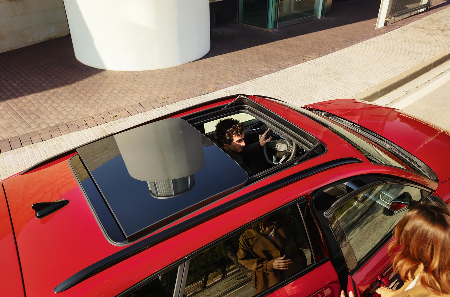 seat leon sp pure red colour with panoramic sunroof
