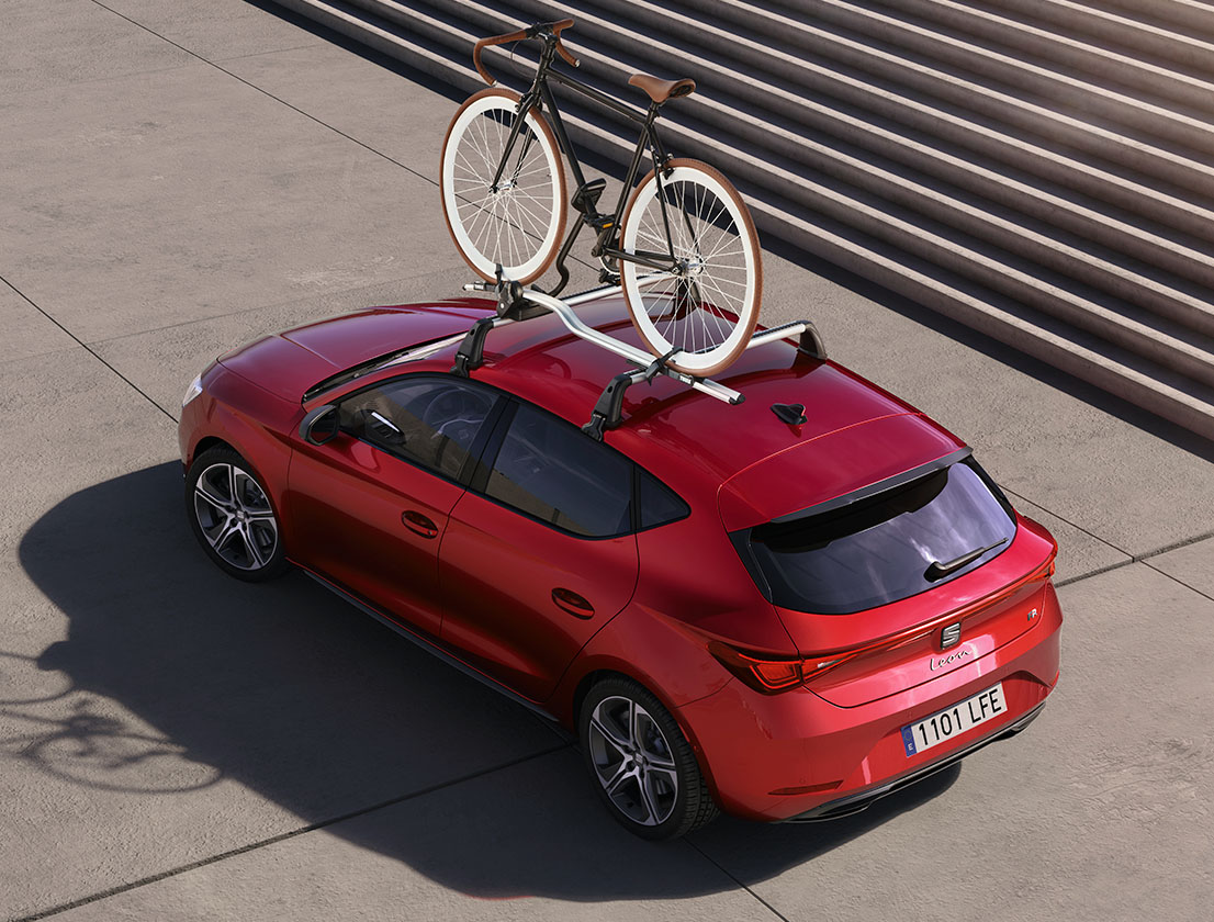 seat leon desire red colour with roof bike rack 