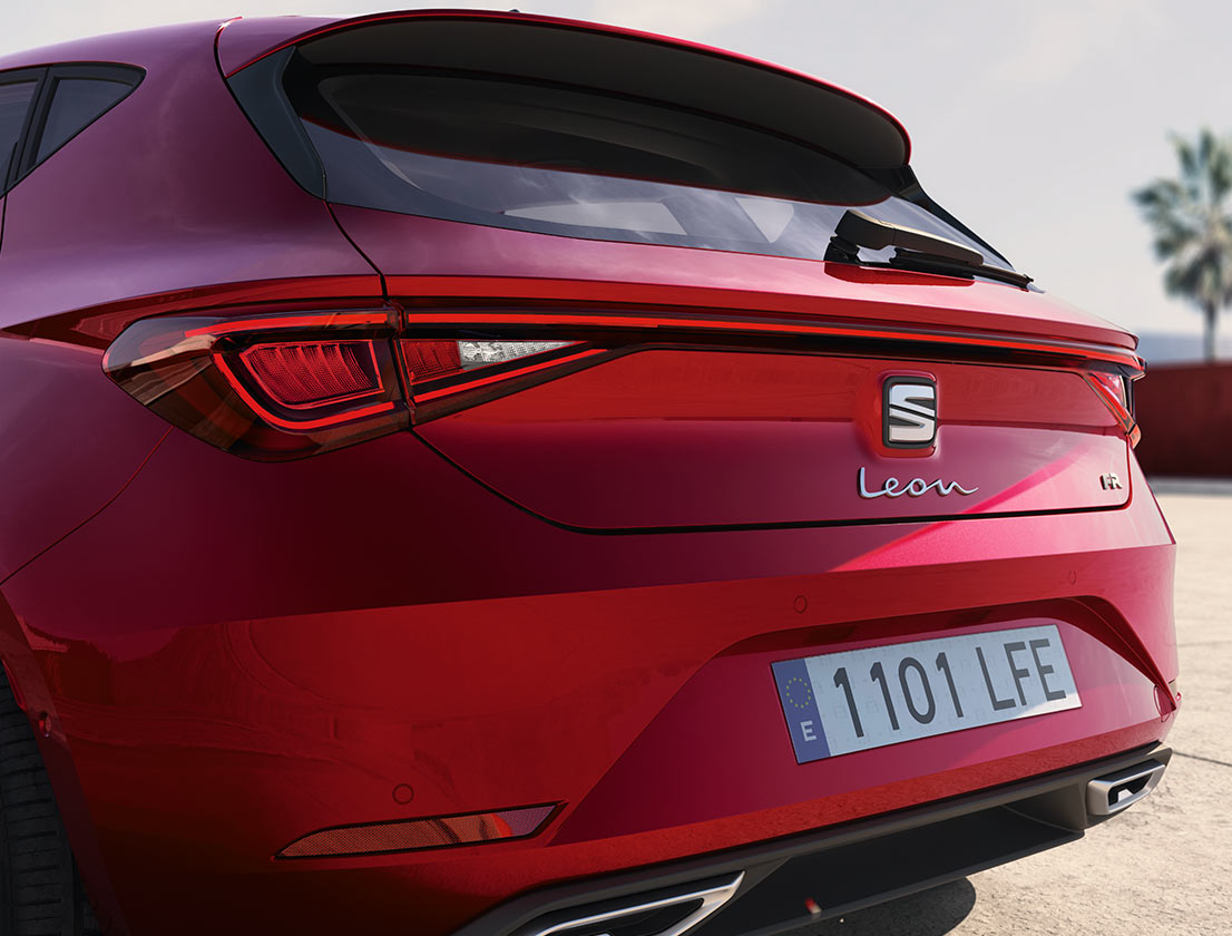 SEAT Leon, an innovative compact car and design SEAT