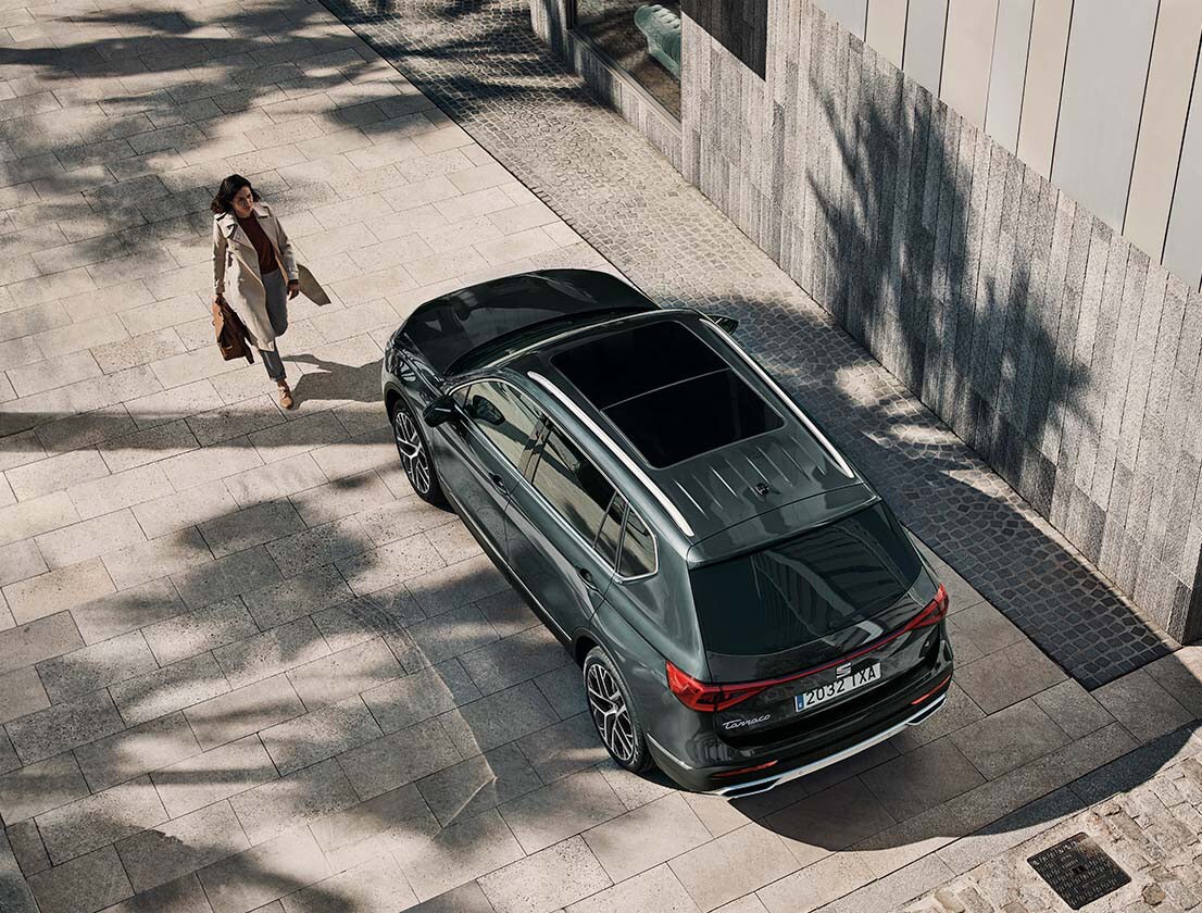 The SEAT Tarraco XPERIENCE in Dark Camouflage colour