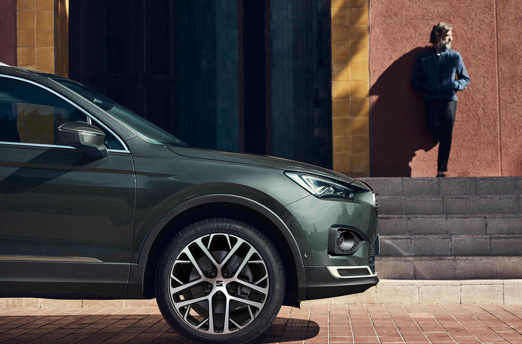 The  SEAT Tarraco XPERIENCE with 20” Nuclear Grey Alloy Wheels