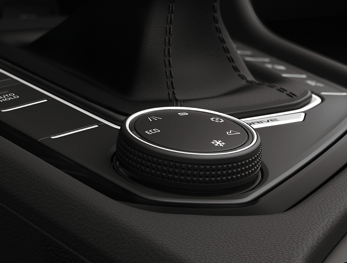 The new SEAT Tarraco XPERIENCE black interior gearstick