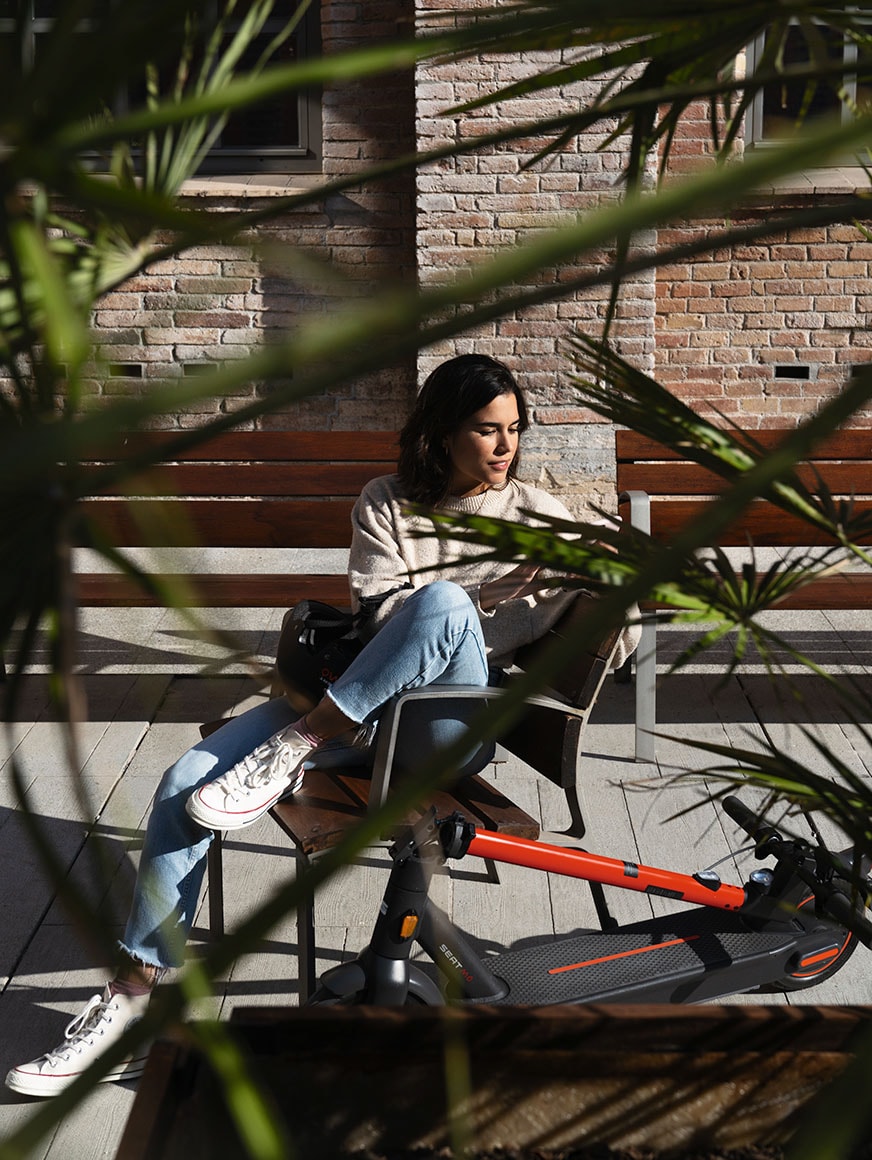 SEAT MÓ 65 electric scooter with folding design for easy transport
