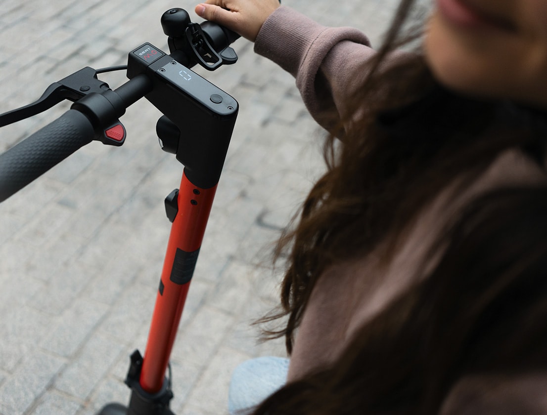 SEAT MÓ 65 electric scooter for sustainable travel