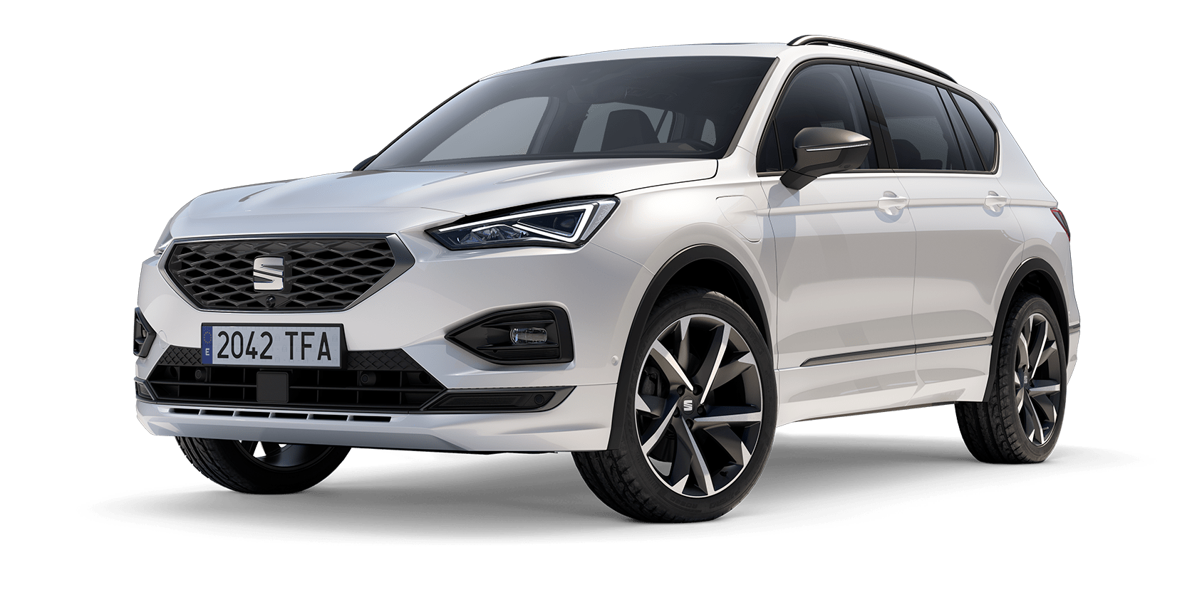 SEAT Tarraco FR e-HYBRID Oryx white colour with performance black machine alloy wheels