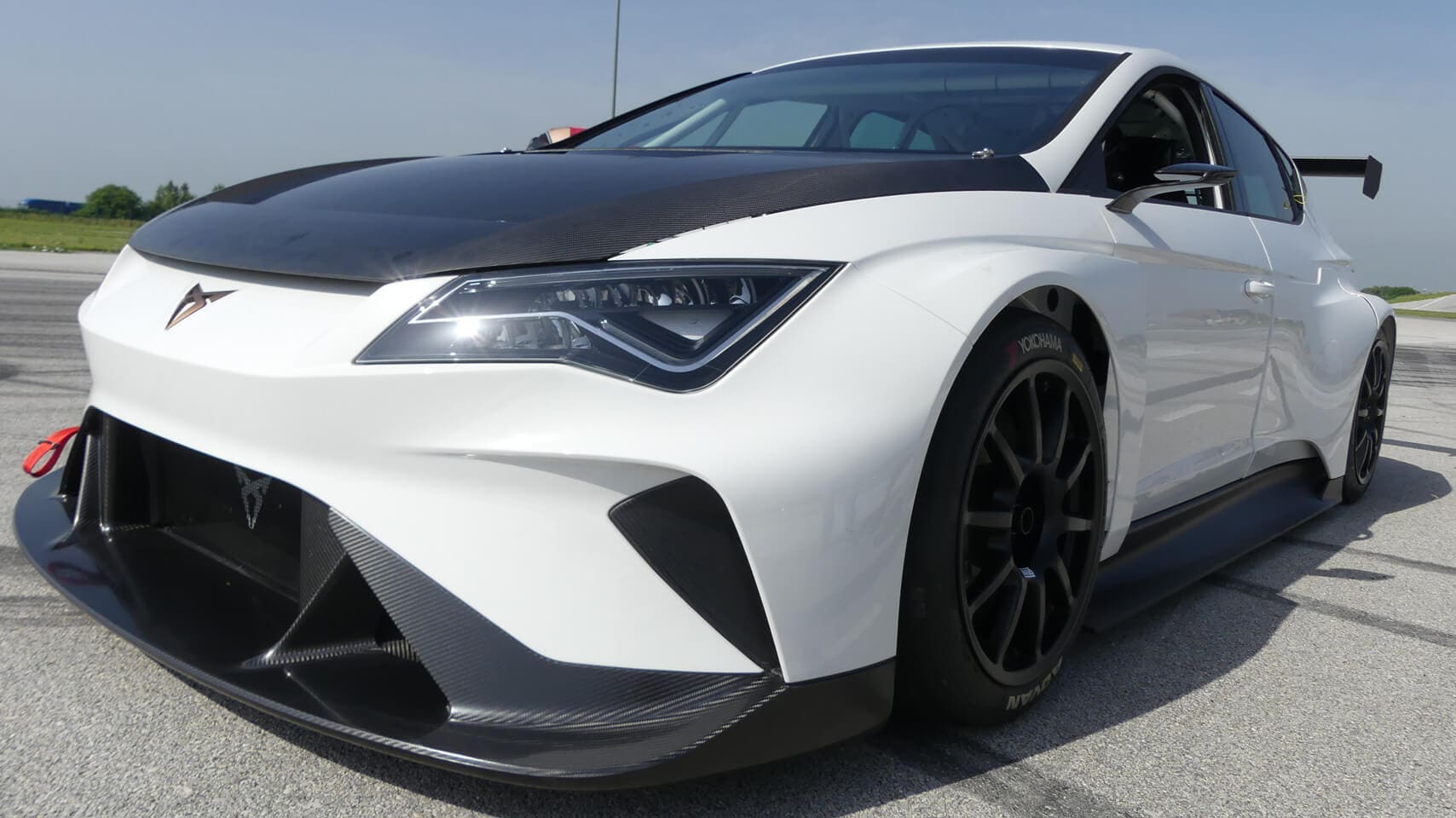 Touring electric sports car CUPRA e-Racer has first track