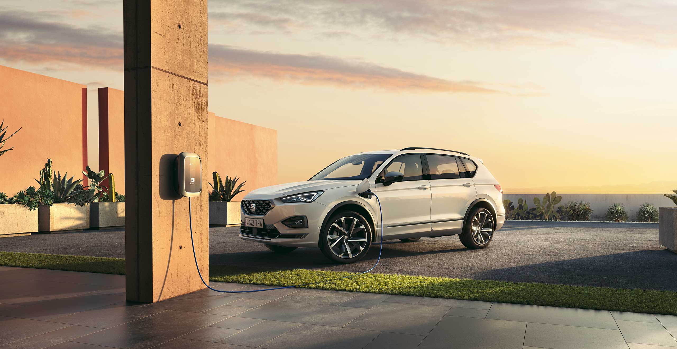 SEAT Tarraco 7-seater car oryx white colour
