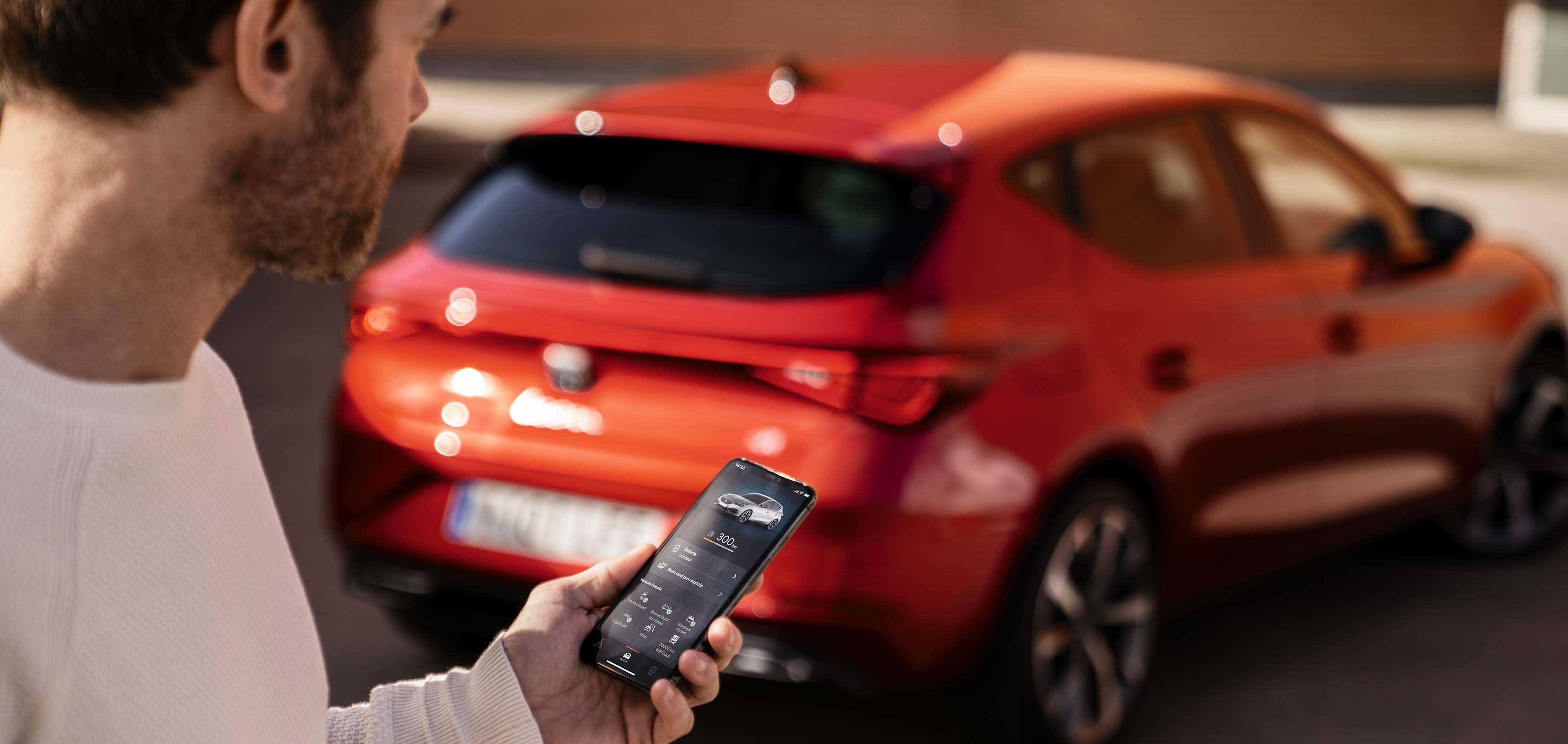  Man Connected to SEAT CONNECT App
