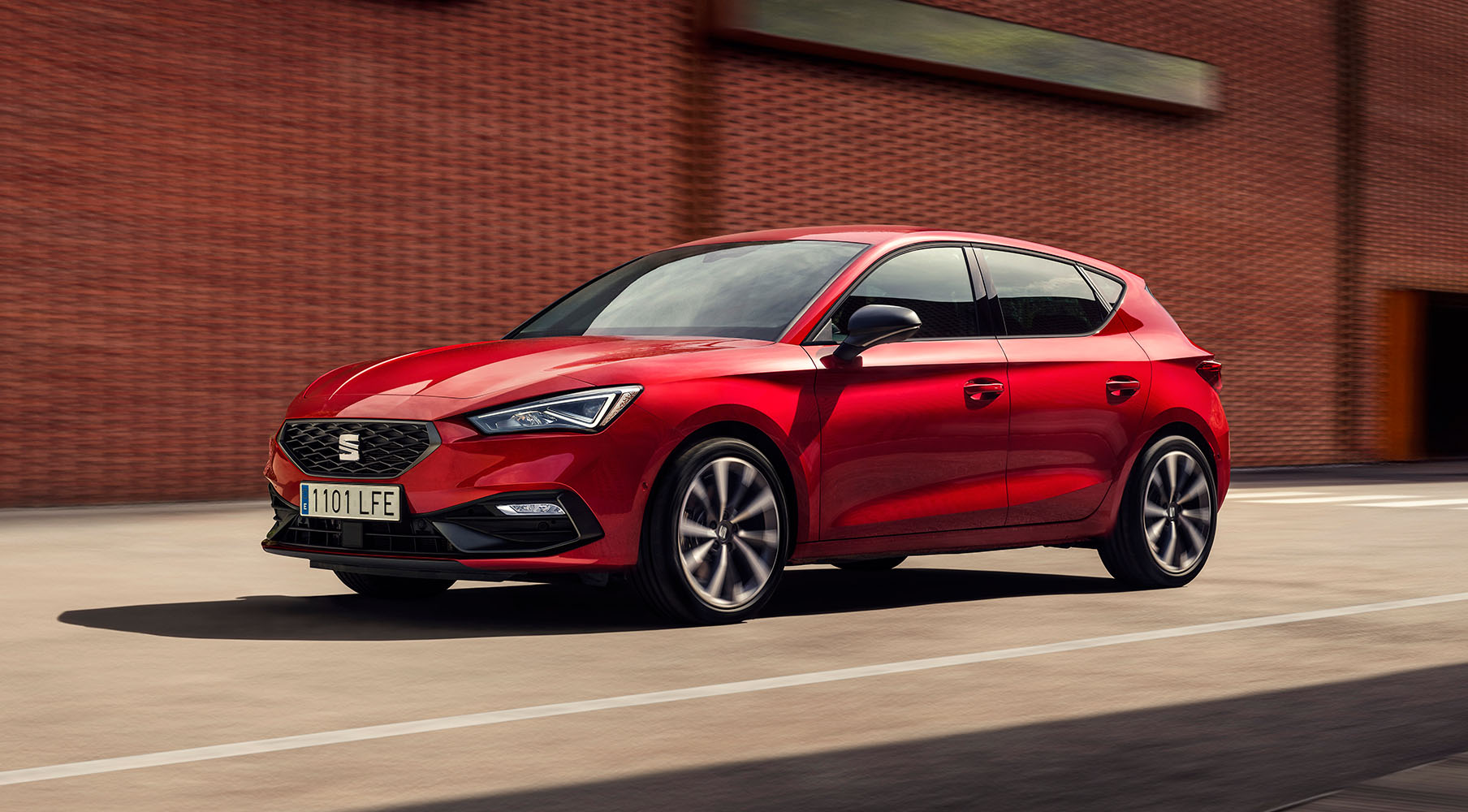 SEAT new car deals and offers – SEAT Leon Sportstourer family car estate car