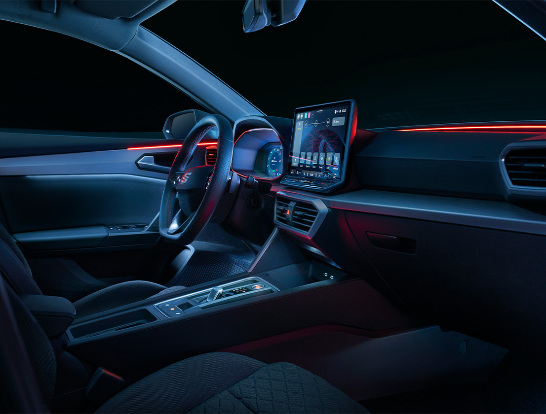 seat leon interior view of the dashboard and ambient light