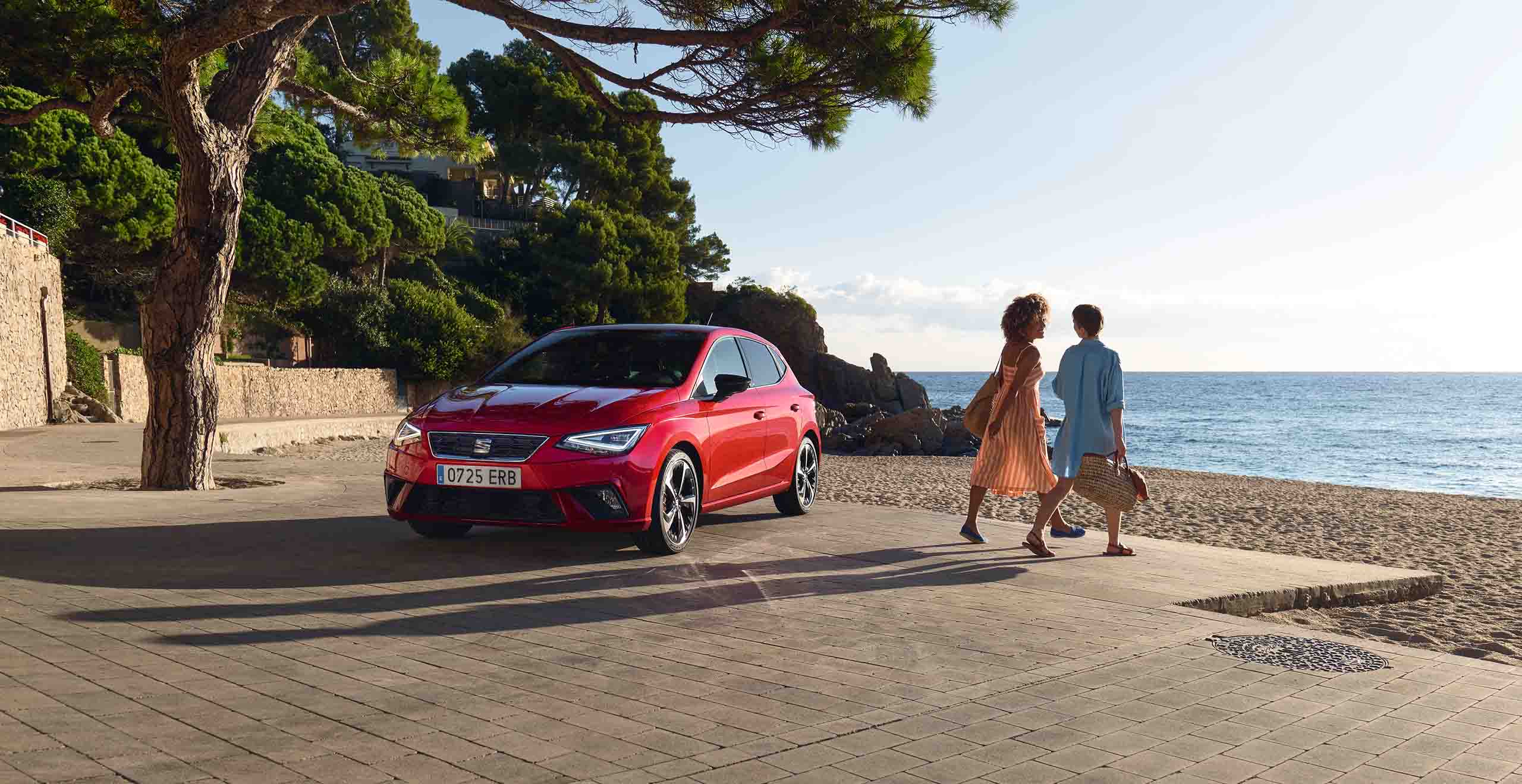 family with seat arona 