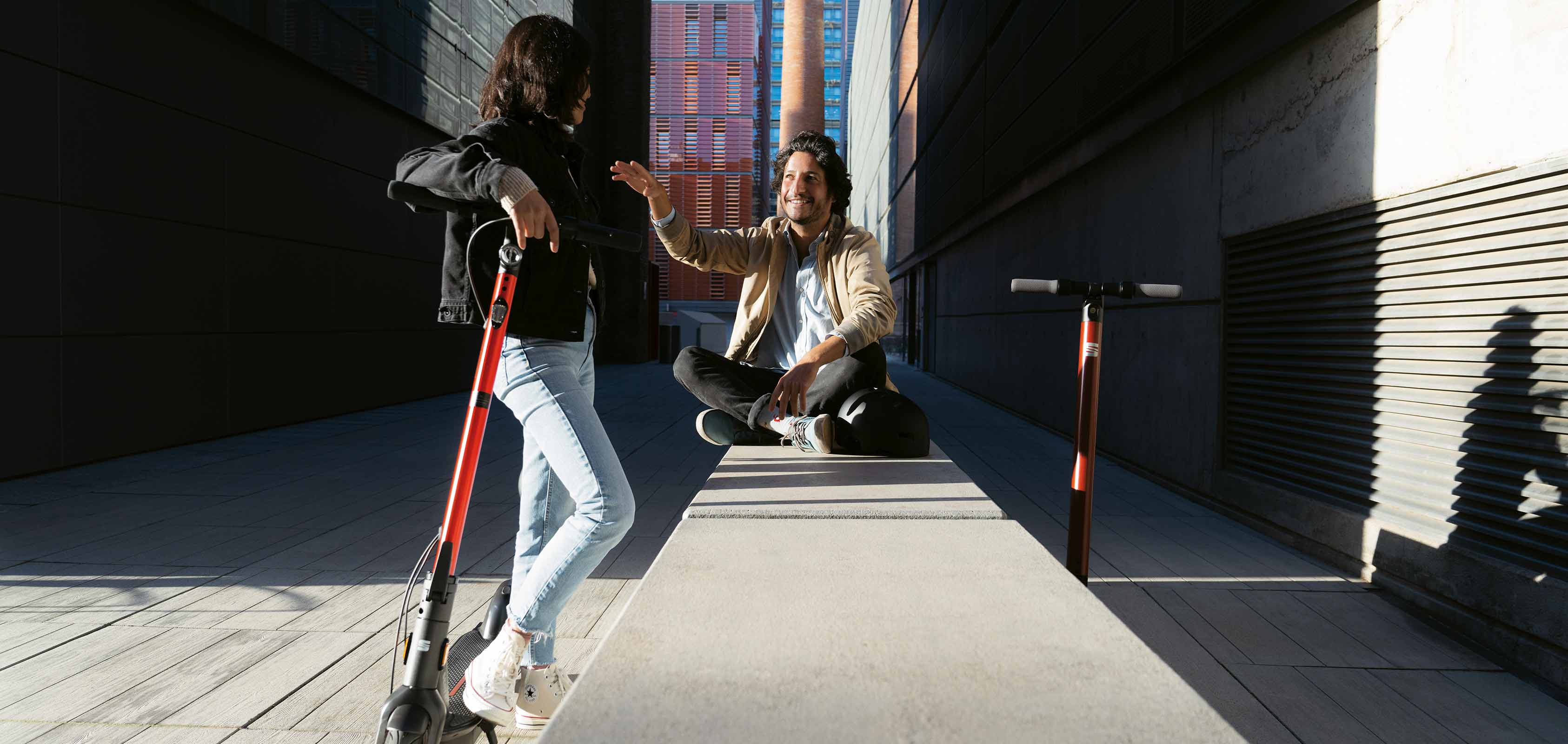 friends-riding-seat-mo-scooter