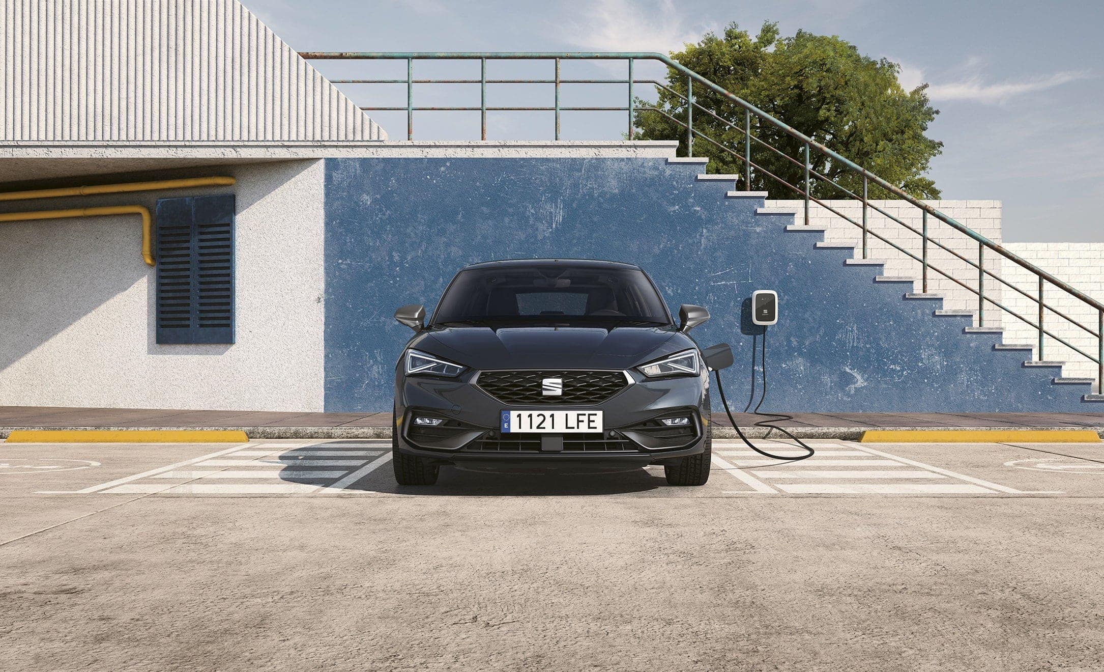 SEAT Leon PHEV charging wallbox