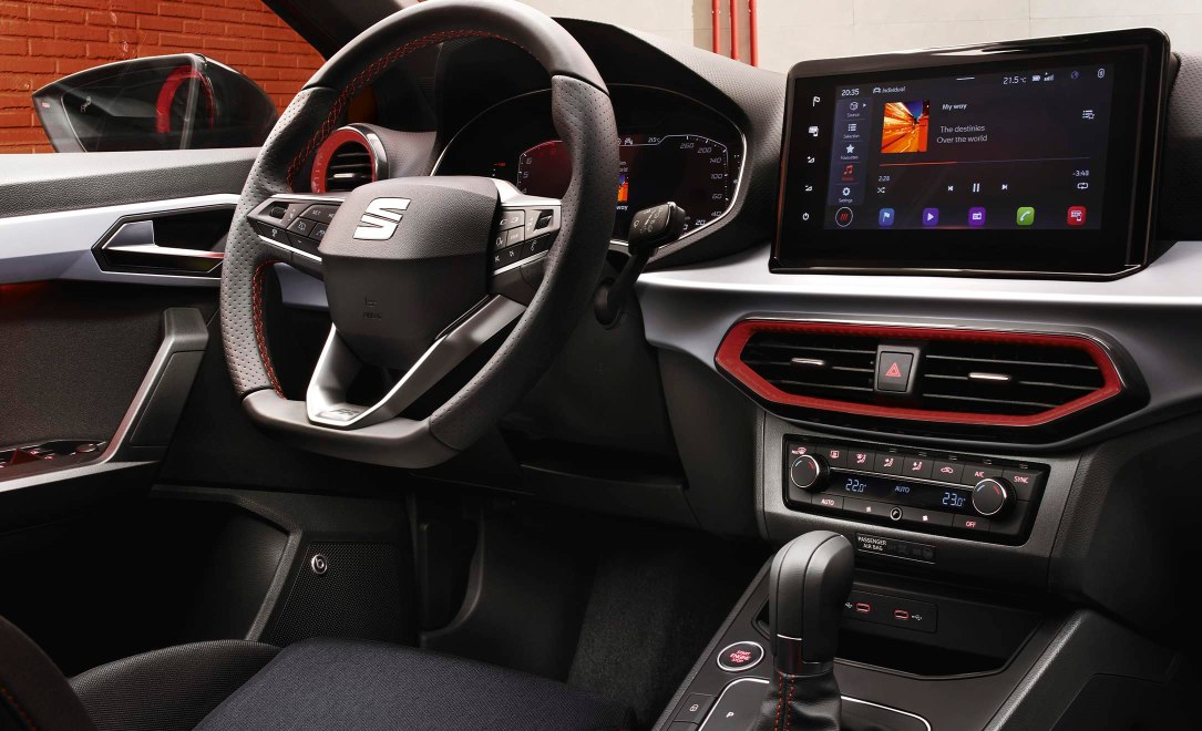 SEAT business car digital cockpit inside view